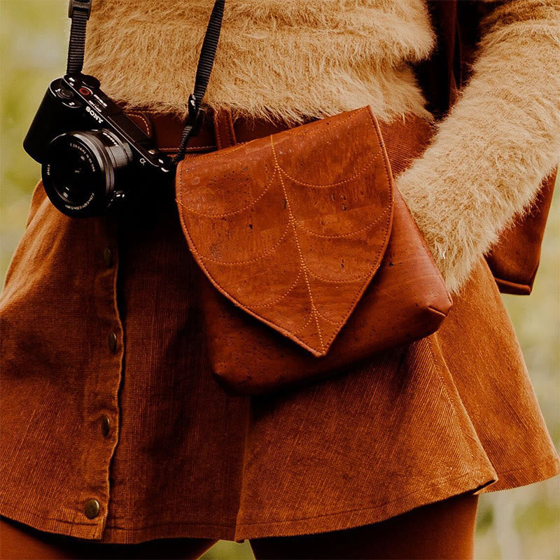 Halloween Retro Leaf Shaped Women's Viking Belt Bag